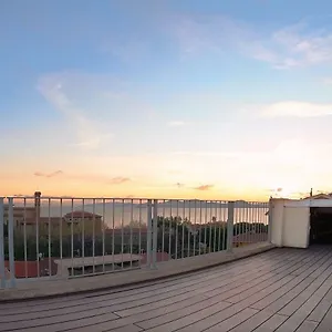 https://attico-sul-mare-piombino.it-tuscanyhotel.com